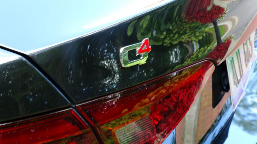 Логотип Alfa Romeo Giulia Ti Lusso Q4 2017 года  (NA) (фото 6 из 26)